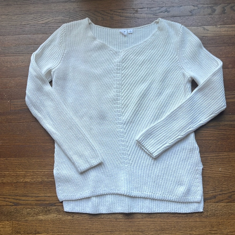 Gap White Shaker Sweater, Small